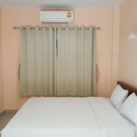 Jirasin Hotel & Apartment Ranong Exteriör bild