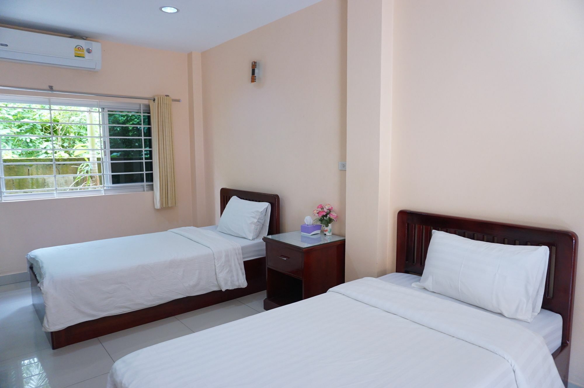 Jirasin Hotel & Apartment Ranong Exteriör bild