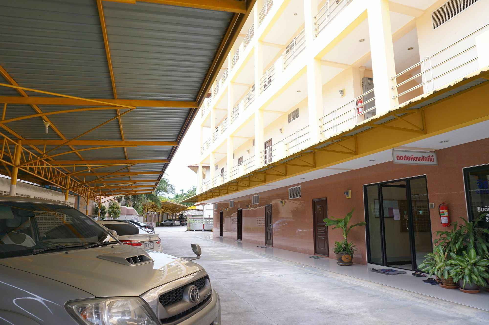 Jirasin Hotel & Apartment Ranong Exteriör bild