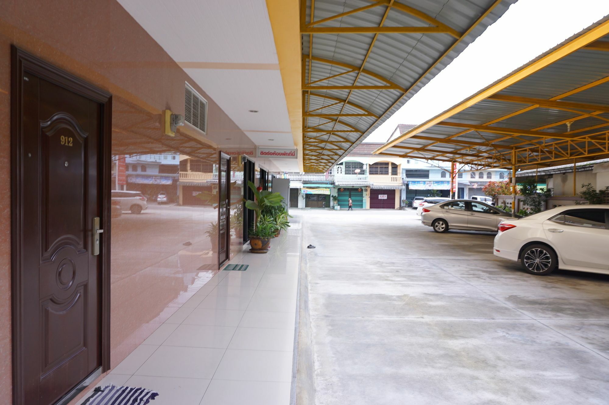 Jirasin Hotel & Apartment Ranong Exteriör bild